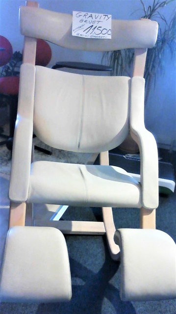 Gravity ( Ny model )