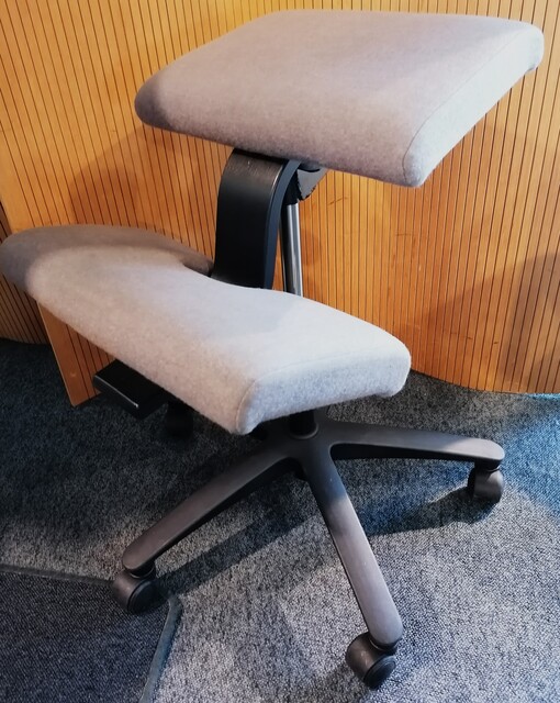 Wing betrukket i Kvadrat stof